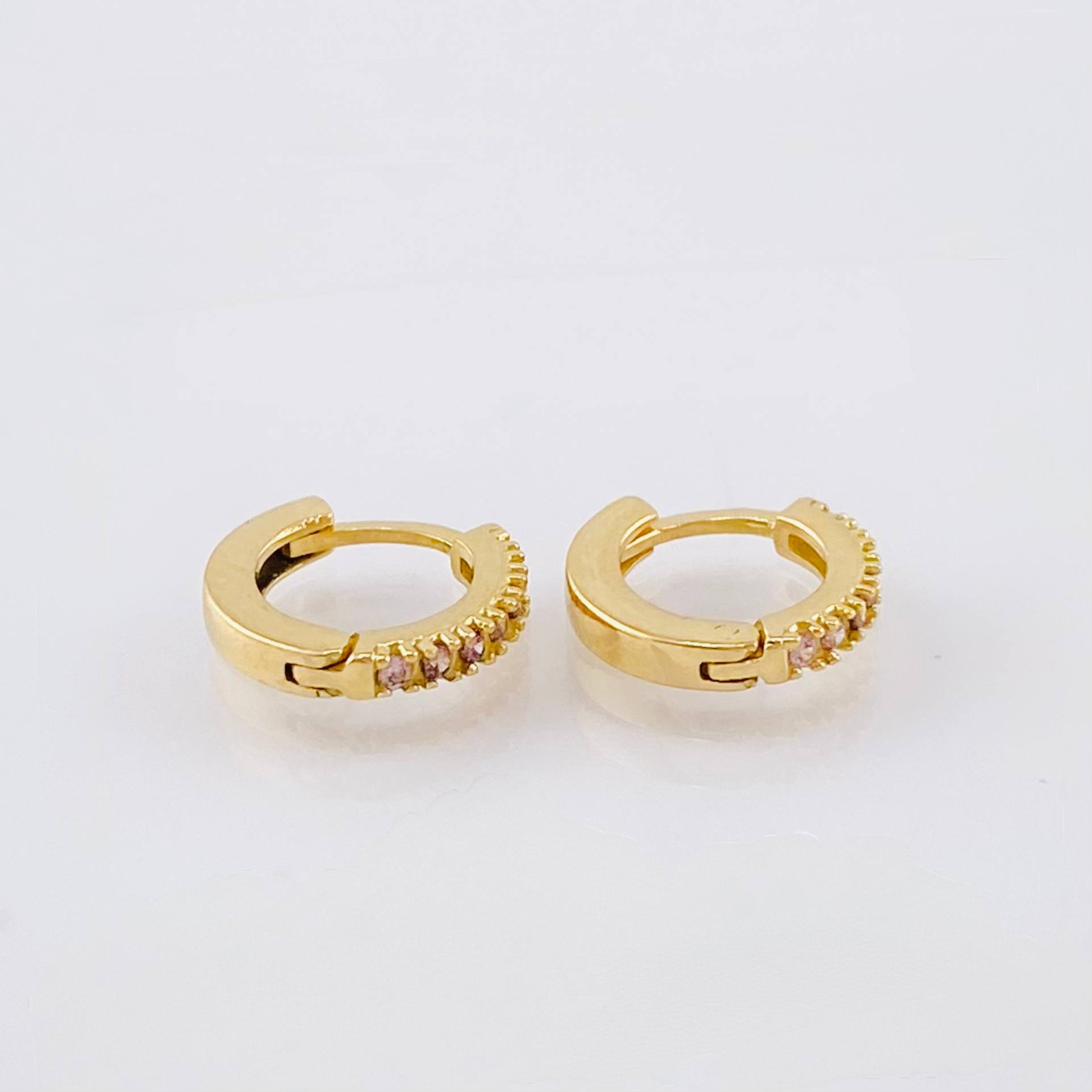 Candongas Carril Punteado 1.2gr / 9mm Oro Amarillo 18K