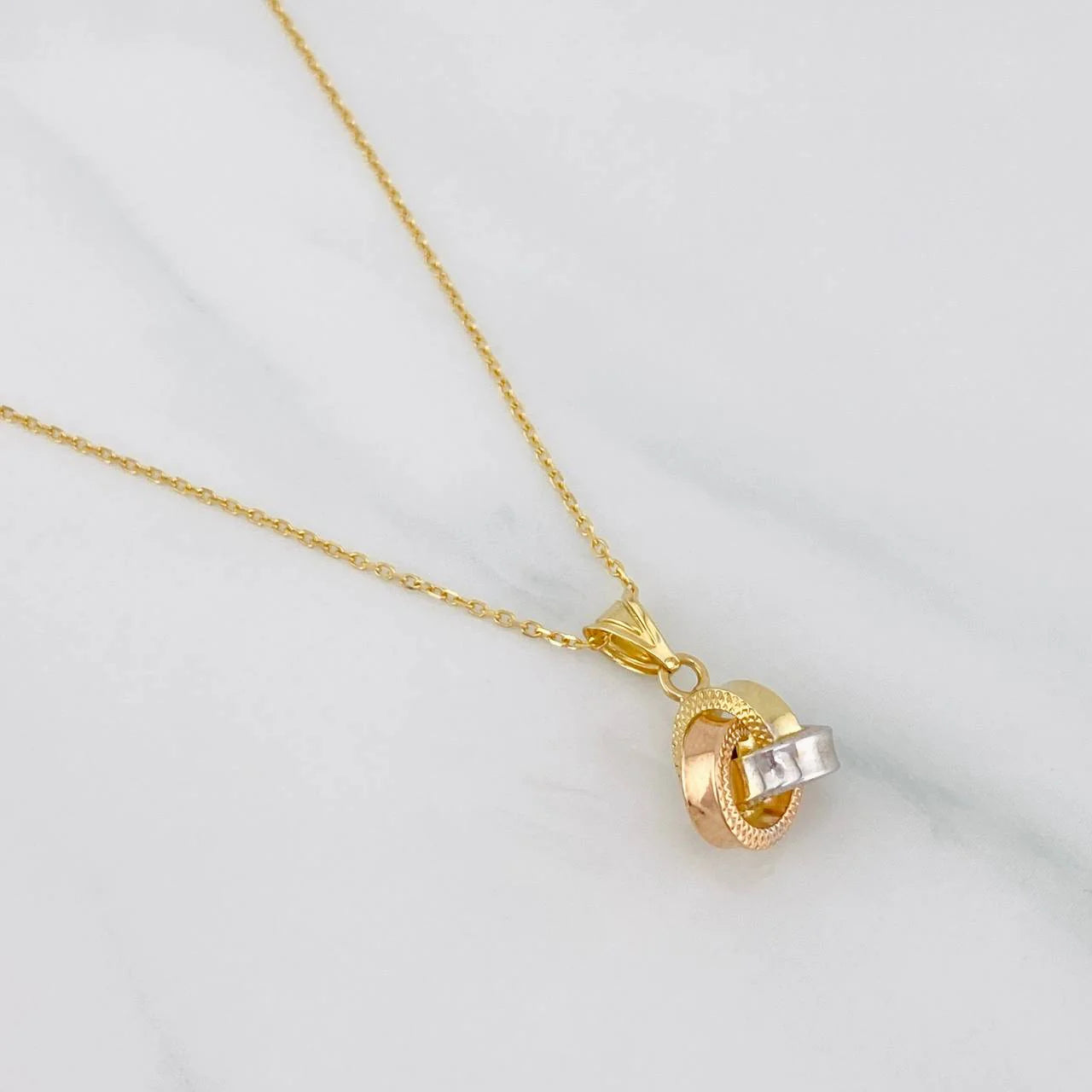 Set Cadena Aro Seguido + Dije Nudo / 1.75g / 45cm Tres Oros 18K
