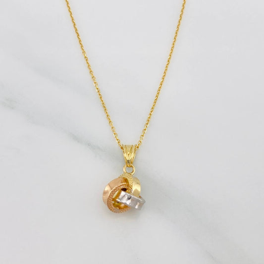 Set Cadena Aro Seguido + Dije Nudo / 1.85g / 45cm Tres Oros 18K