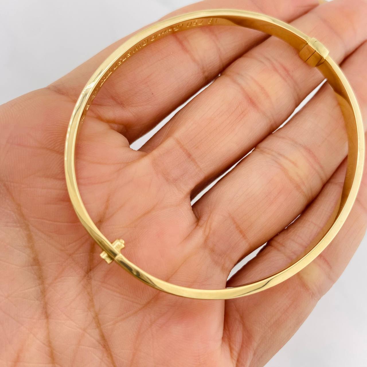 Pulso Aro Tornillo 5.8g / 18cm / 4mm Oro Amarillo 18K