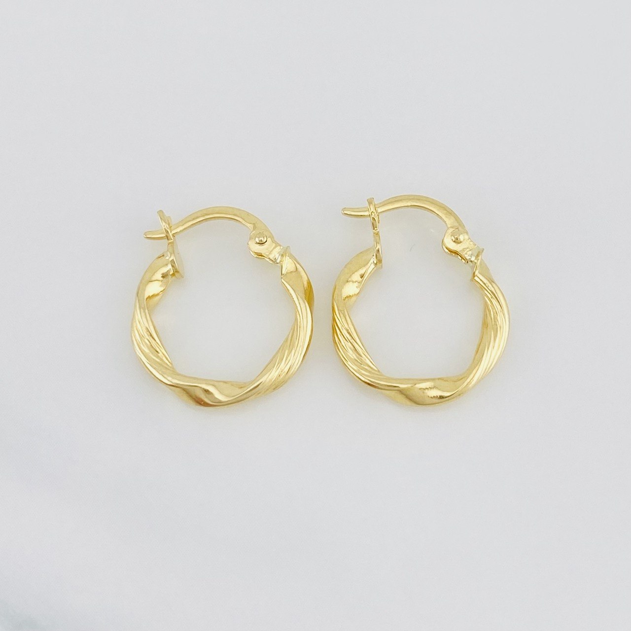 Candongas Mai 1.15g / 1.7cm Oro Amarillo 18K