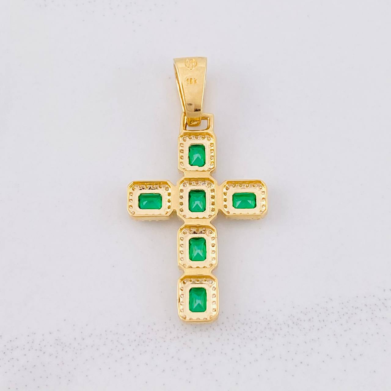 Dije Cruz Tupida 3.45g / 3.8cm Oro Amarillo 18K
