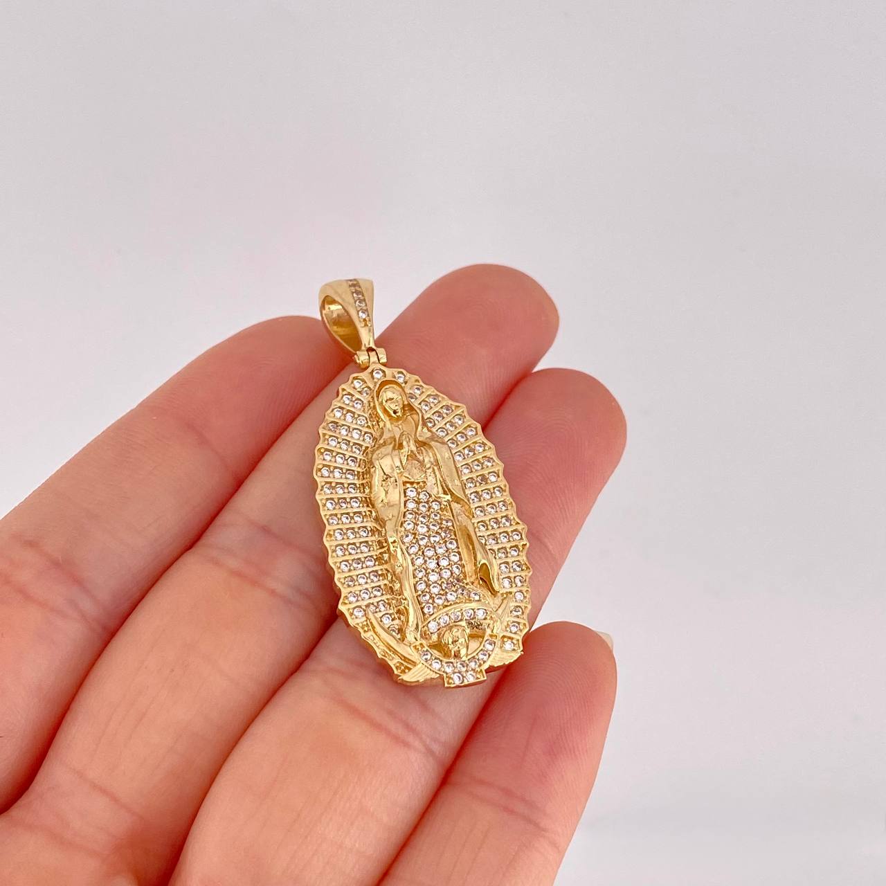 Dije Virgen de Guadalupe 9.5g / 4.5cm Oro Amarillo 18K