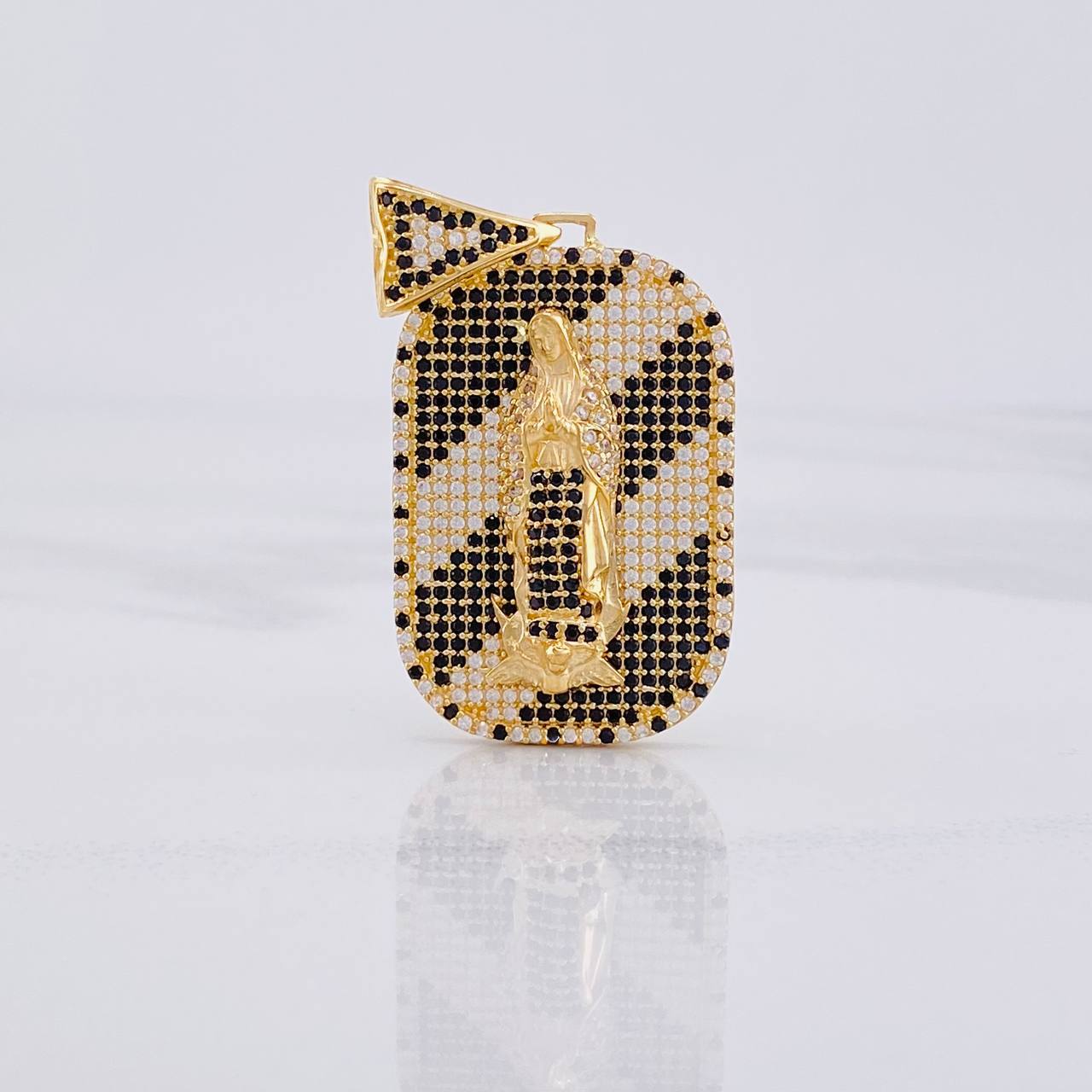 Dije Placa Virgen de Guadalupe 10.95g / 4.6cm Oro Amarillo 18K