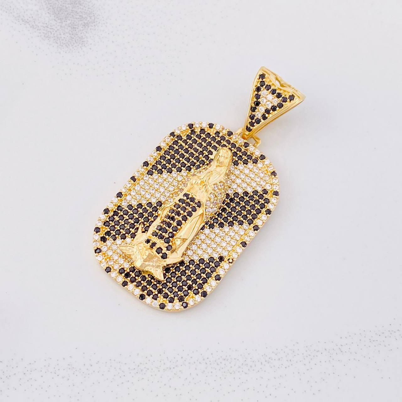 Dije Placa Virgen de Guadalupe 10.95g / 4.6cm Oro Amarillo 18K