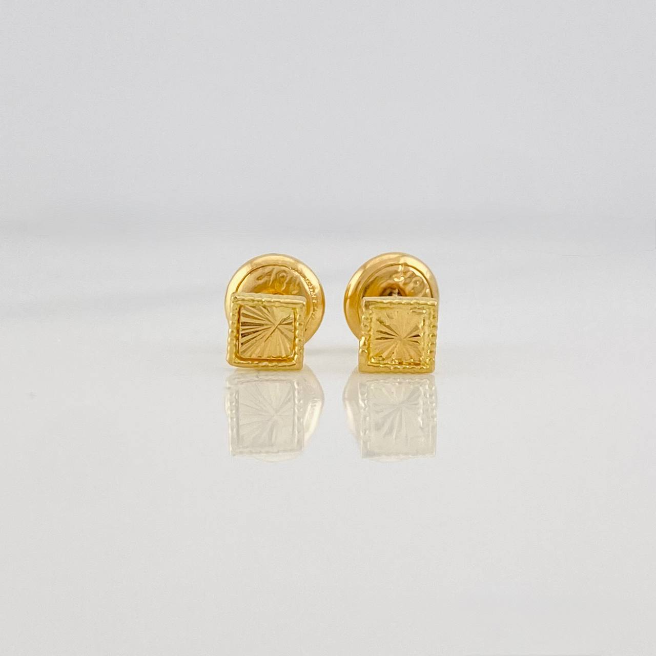 Topos Cuadro Diamantado 0.65g / 4mm Oro Amarillo 18K