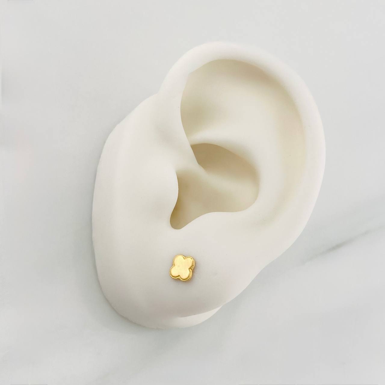 Topos Trébol 0.65g / 4.9mm Oro Amarillo 18K