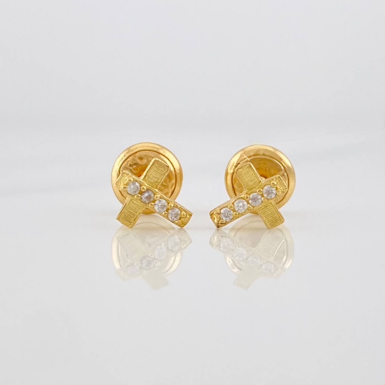 Topos Cruz 0.65g / 6.1mm Oro Amarillo 18K