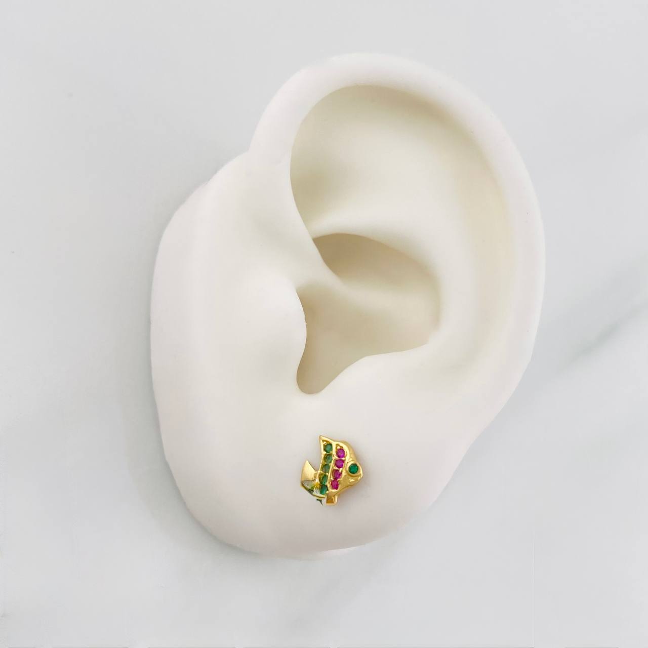 Topos Pez 0.9g / 7.3mm Oro Amarillo 18K