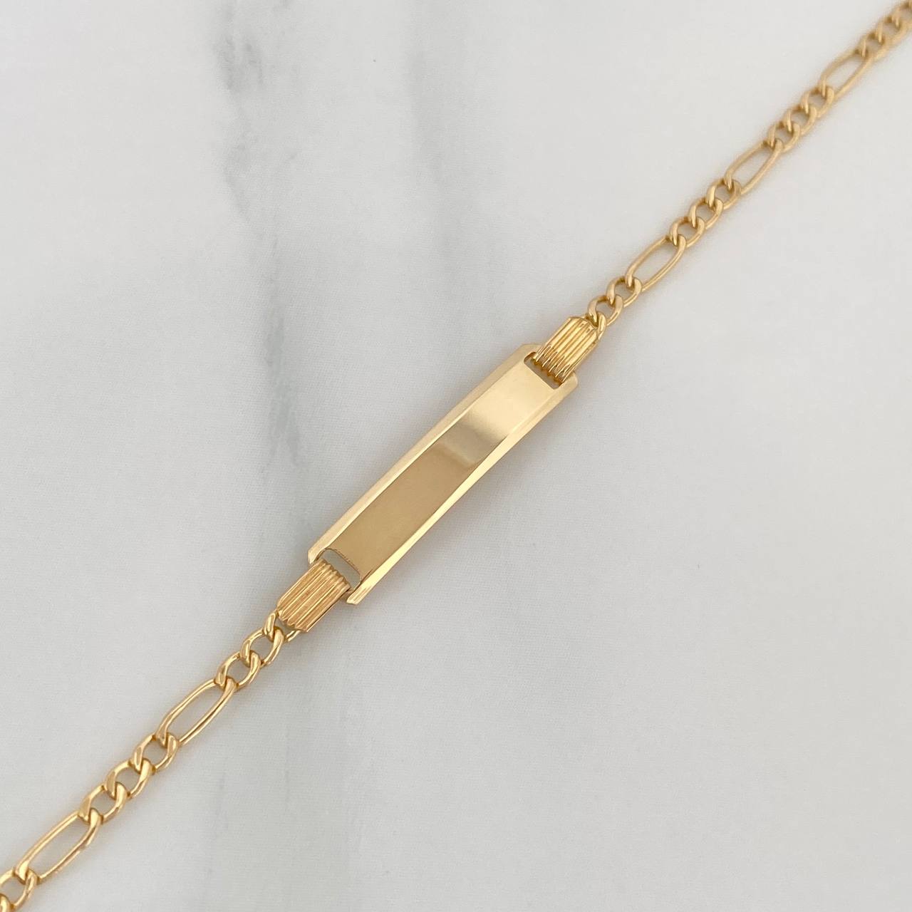 Pulso Figaro Placa Rectangular 1.55 g / 16 cm / 1.1 mm Oro Amarillo 18K