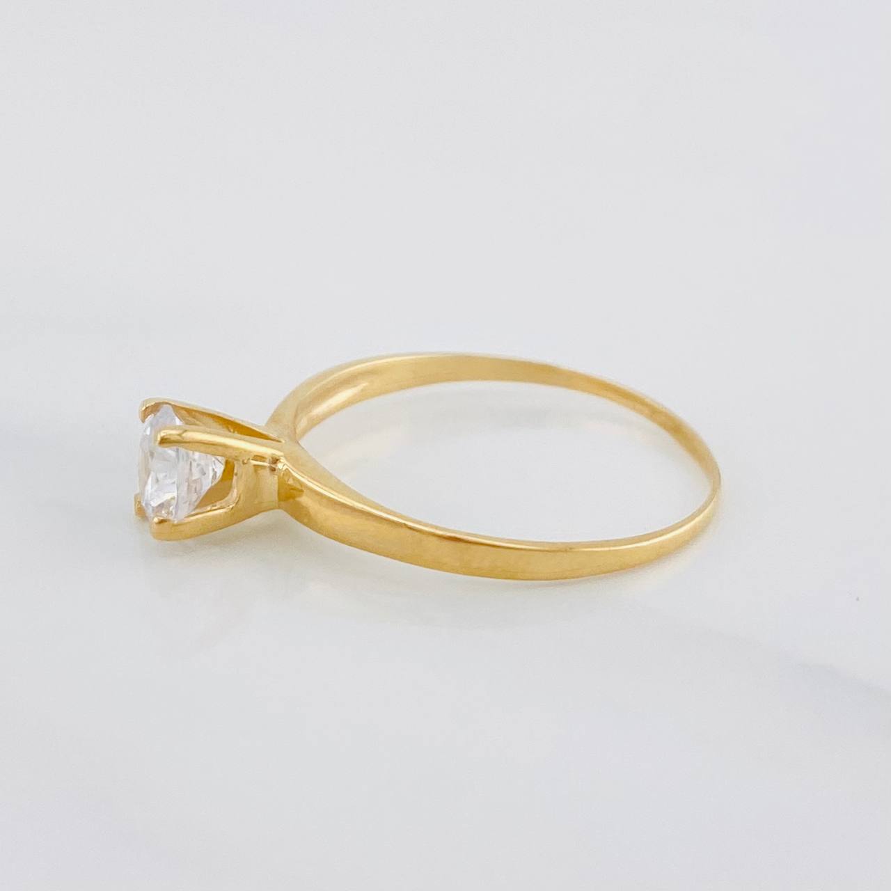 Anillo Solitario 1.3g / T6 1/4 Oro Amarillo 18K