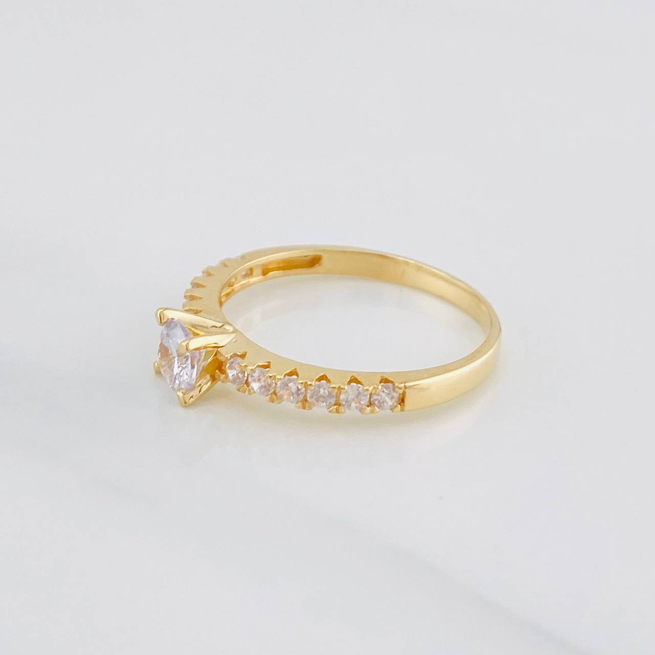 Anillo Solitario Churumbela 2.1g / T6 3/4 Oro Amarillo 18K