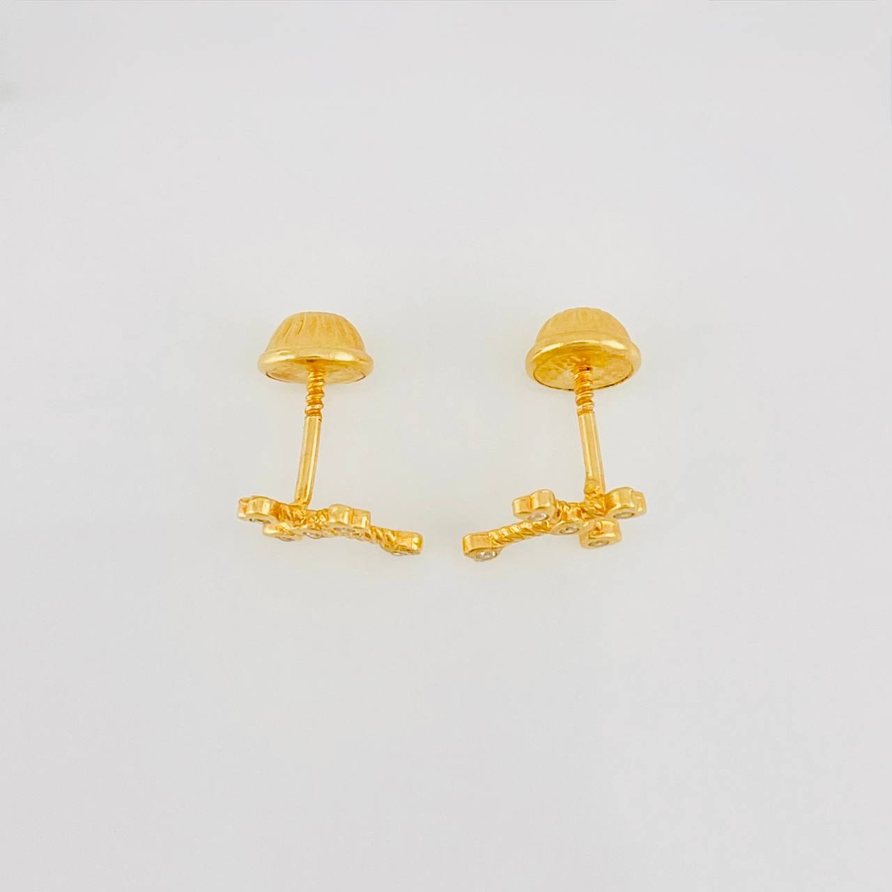 Topos Cruz Corazones 0.8g / 9.3mm Oro Amarillo 18K