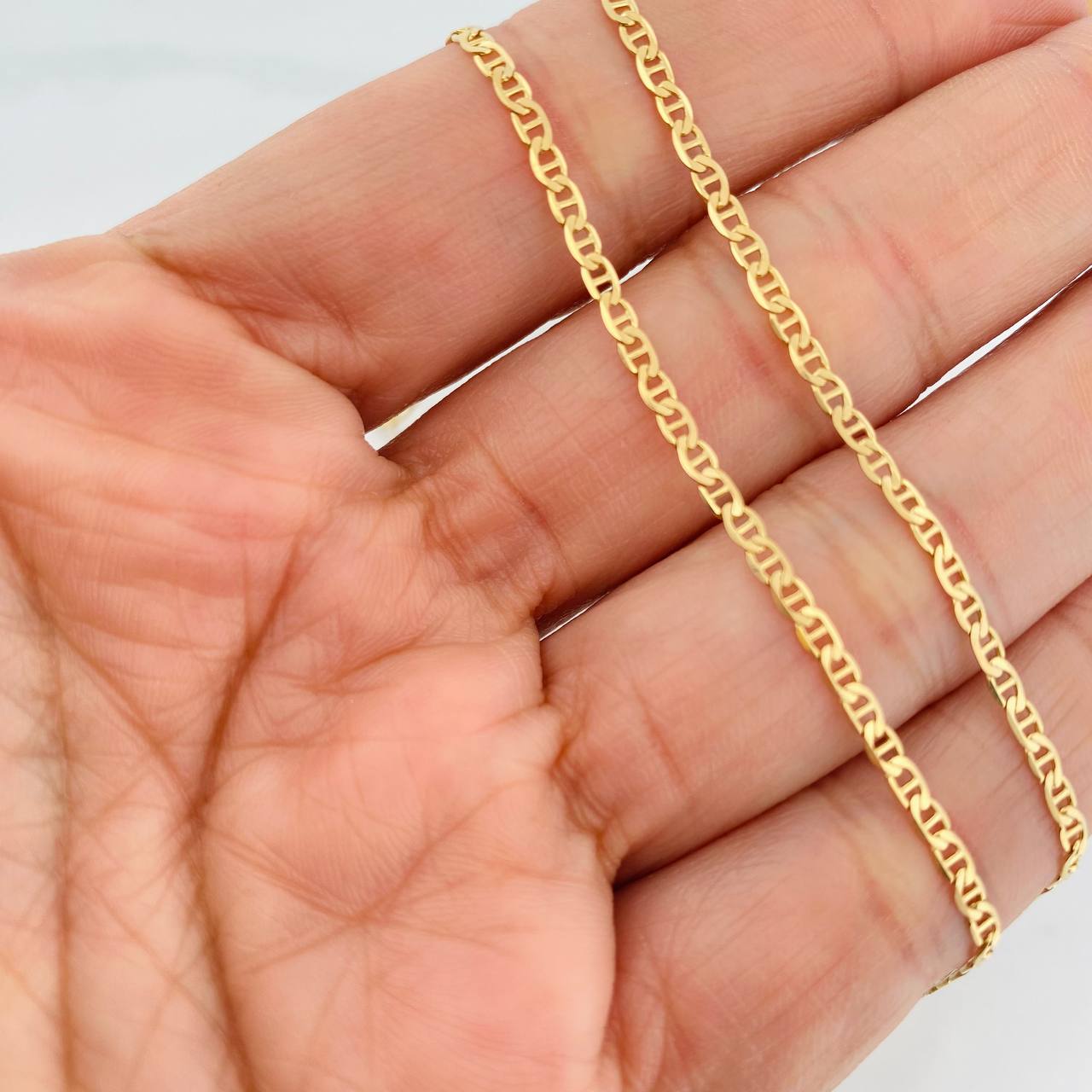 Cadena Escalera Plana 4.25g / 50cm / 2.1mm Oro Amarillo 18K