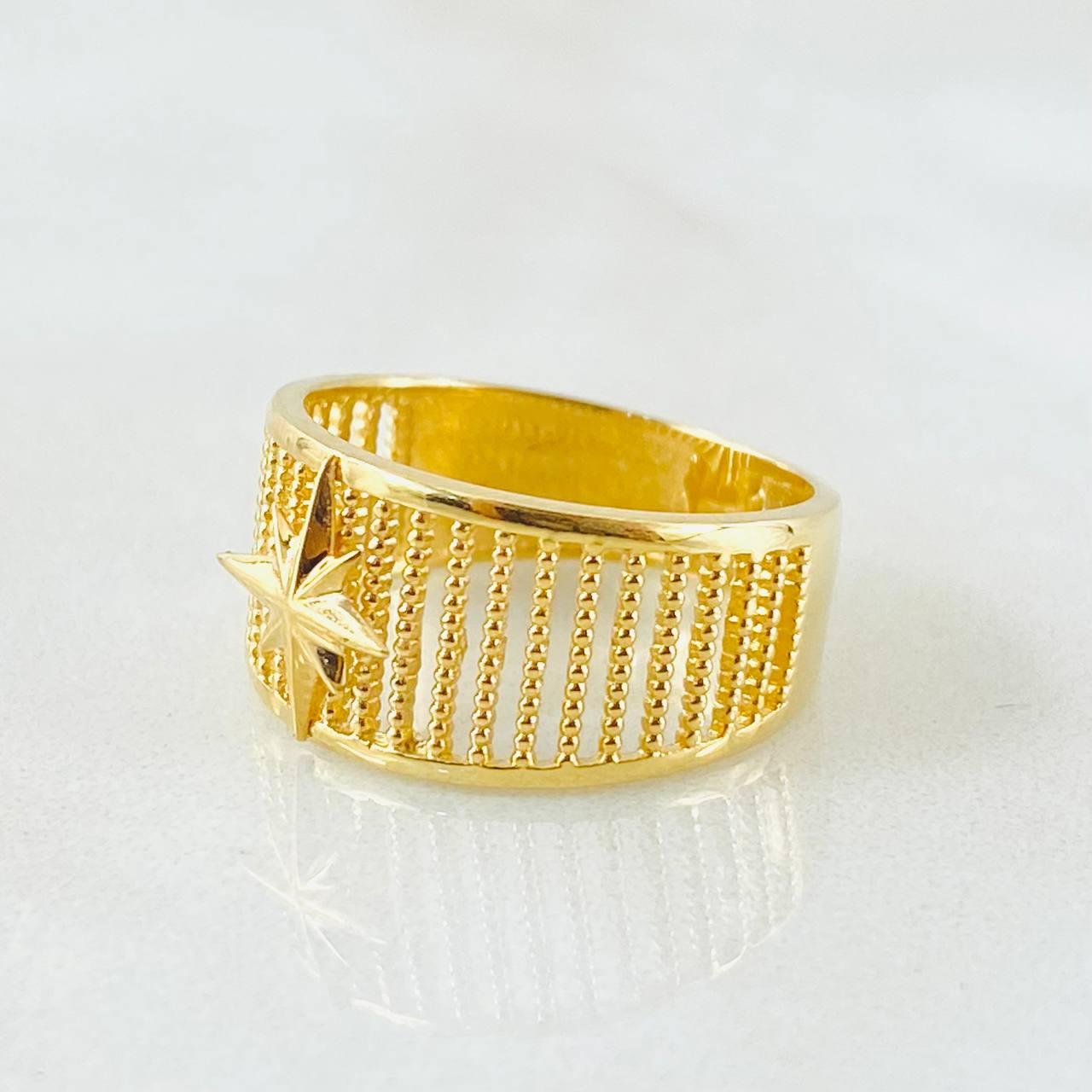 Anillo Estrella Cardinal 3.65gr / T5 1/2 / Oro Amarillo 18K