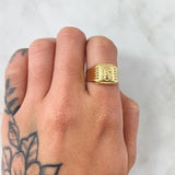 Anillo Rostro Jesus Cuadrado 1.95gr / T7 3/4 / Oro Amarillo 18K