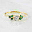 Anillo Solitario Trio Chispas 1.05gr / T6 / Oro Amarillo 18K ©