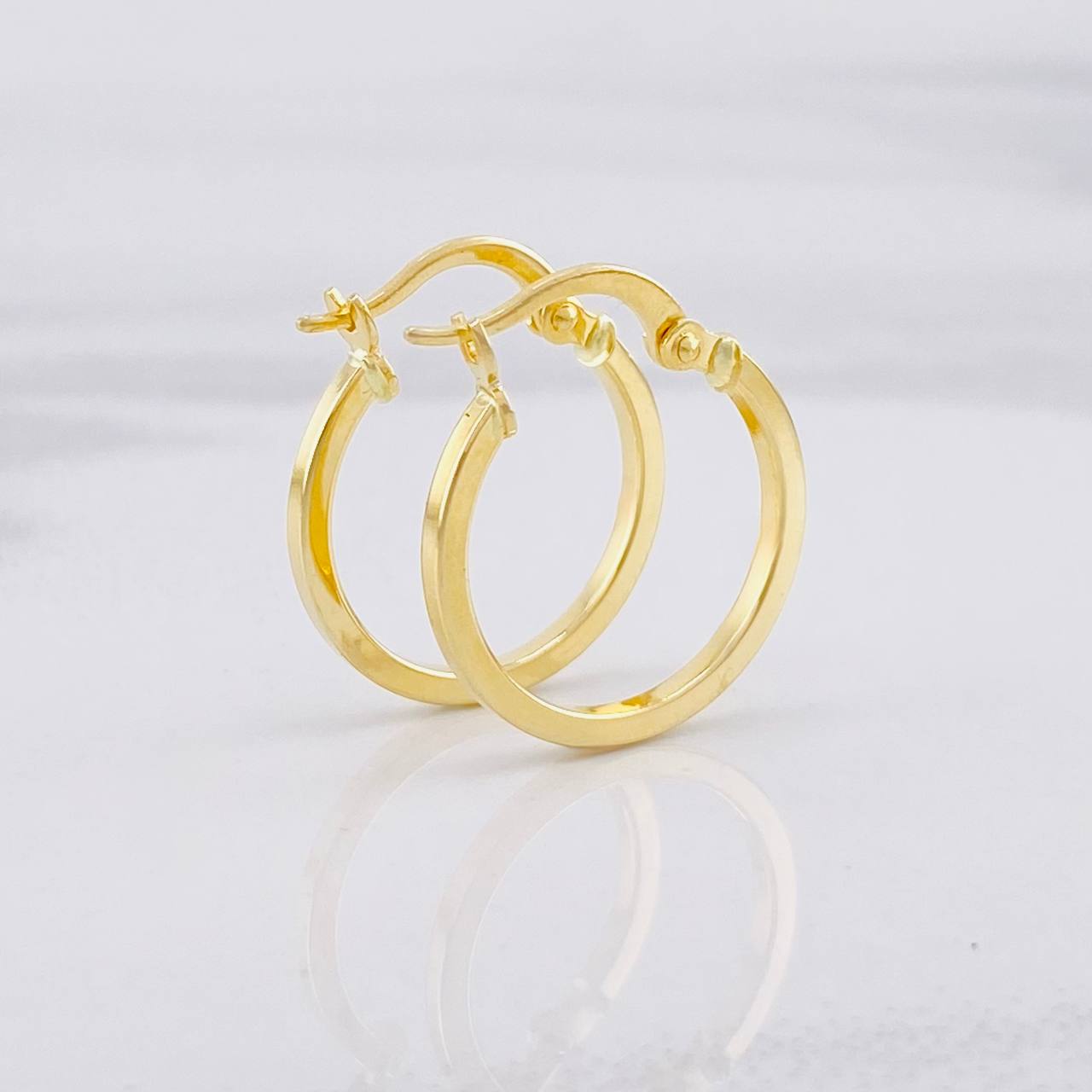 Candongas Lisas 1.1g / 2cm Oro Amarillo 18K