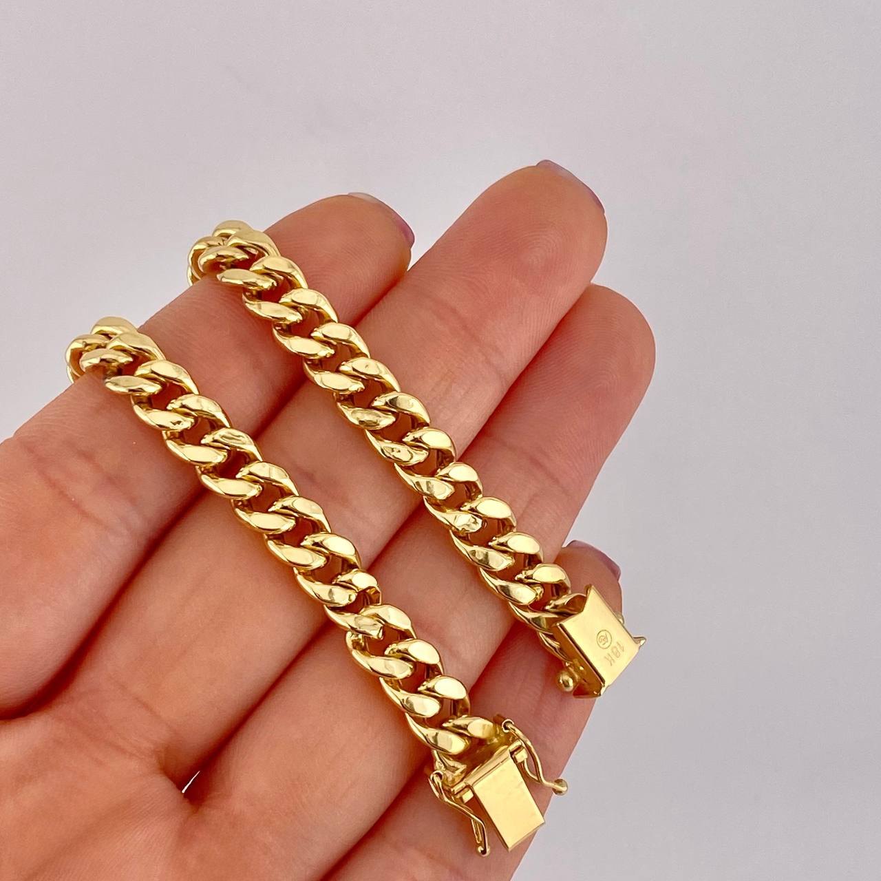 Cadena Cubana 14.8g / 50cm / 6.6mm Oro Amarillo 18K (Oferta)