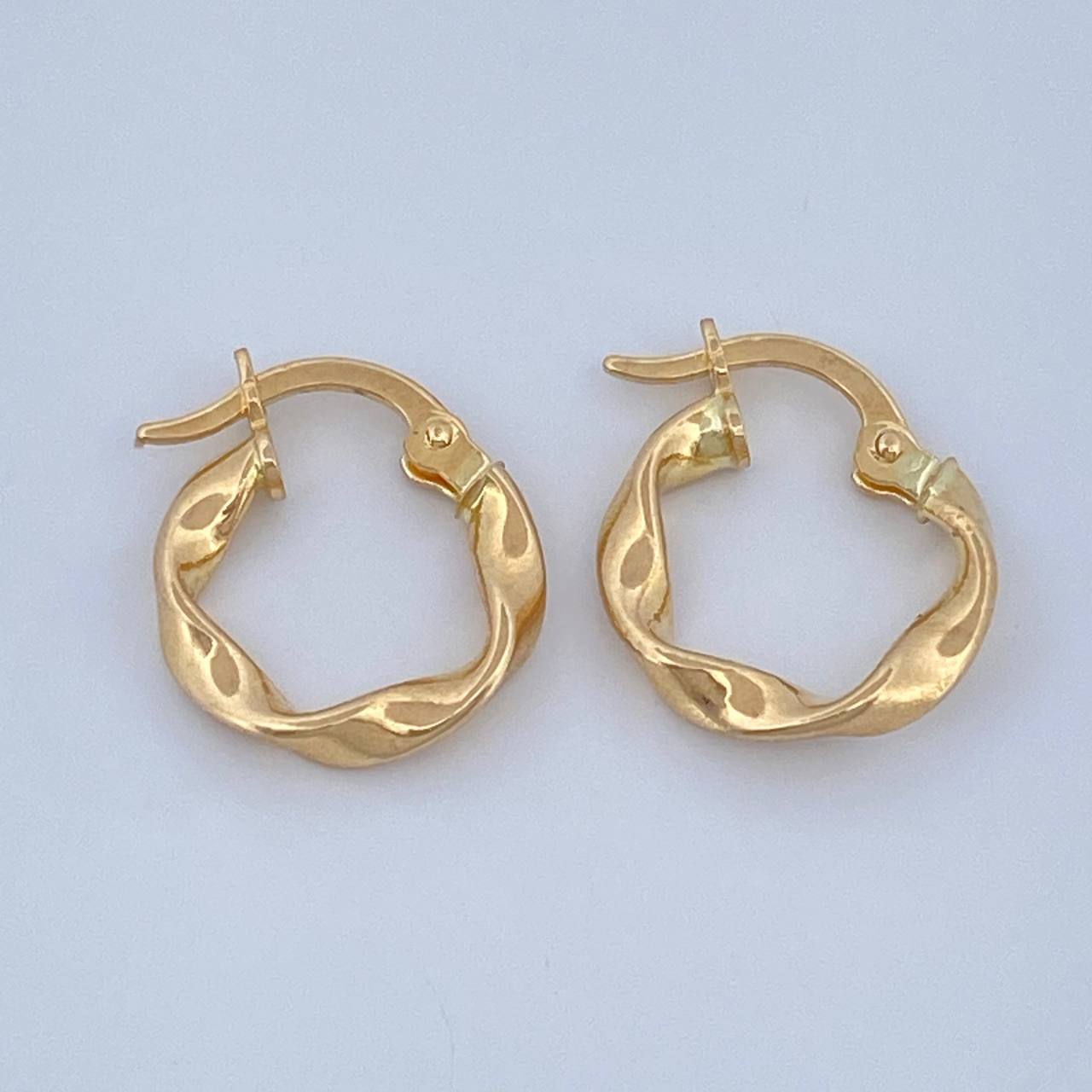 Candongas Azir 0.95gr / 1.5cm / Oro Amarillo 18K %
