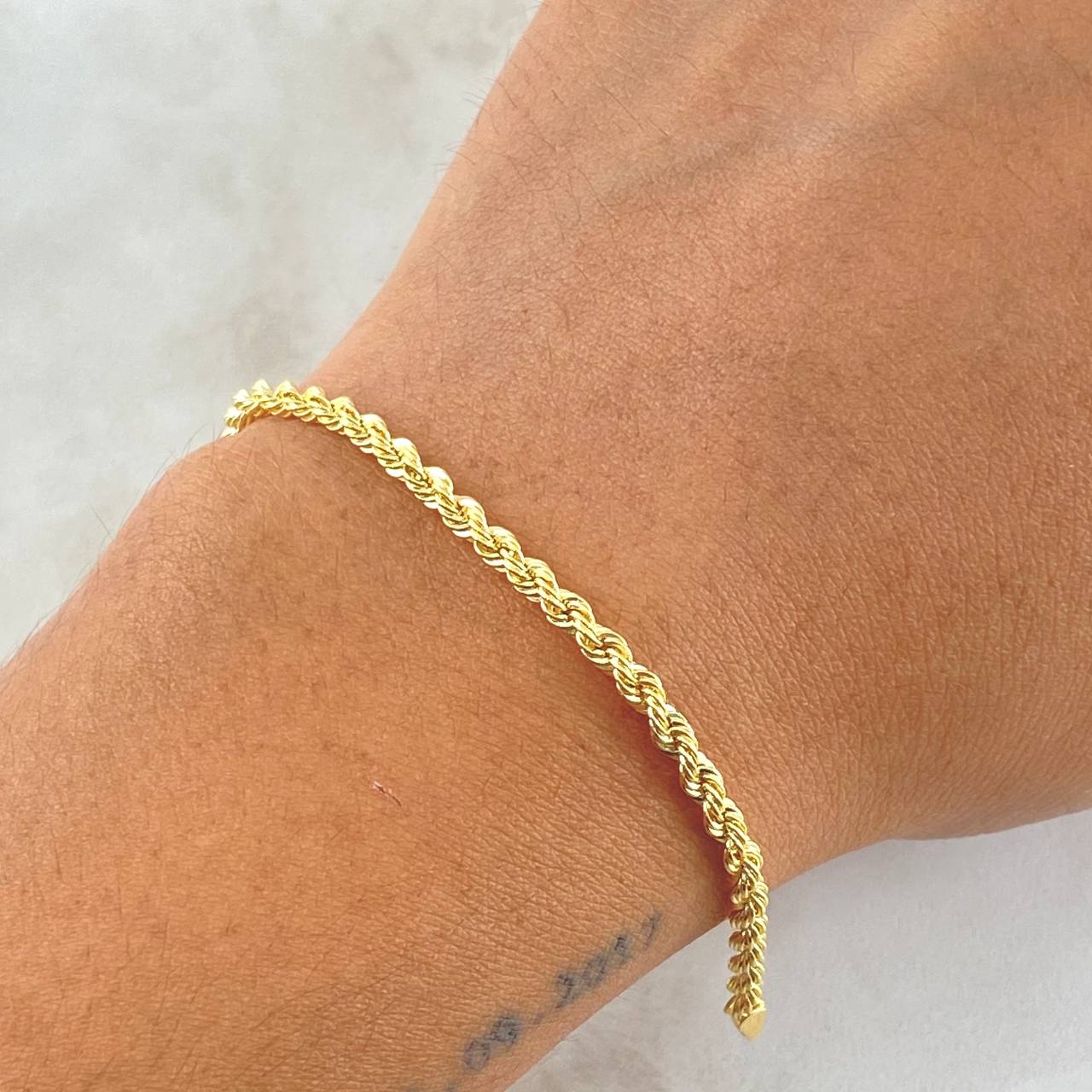 Pulso lazo 2.4gr / 19.5cm / 2.5mm Oro Amarillo +3 18K ©