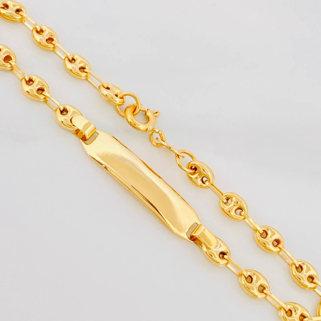 Pulso GC Placa 2.5g / 18cm / 3.75mm Oro Amarillo 18K
