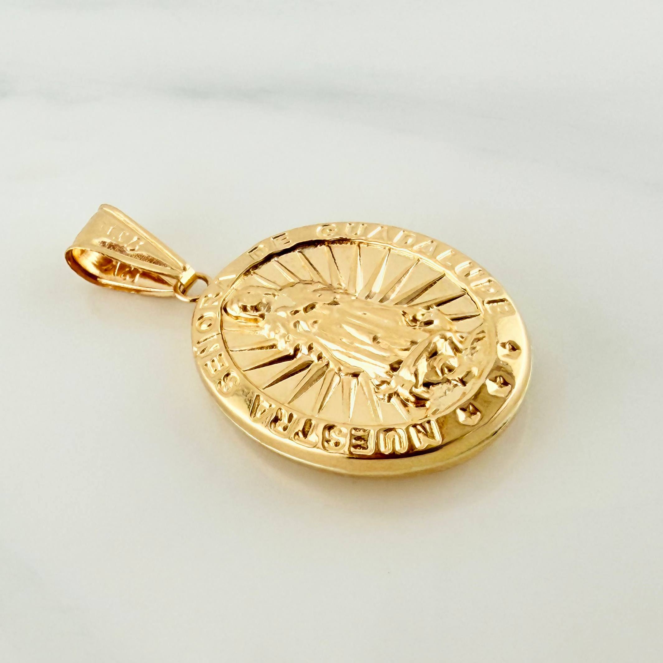 Dije Virgen Guadalupe 2.4 g / 3.7 cm Oro Amarillo 18K