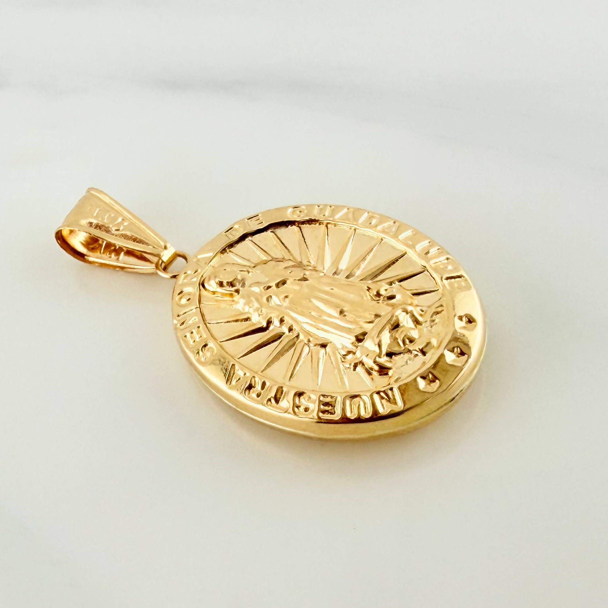 Dije Virgen Guadalupe 1.5 g / 3.1 cm Oro Amarillo 18K