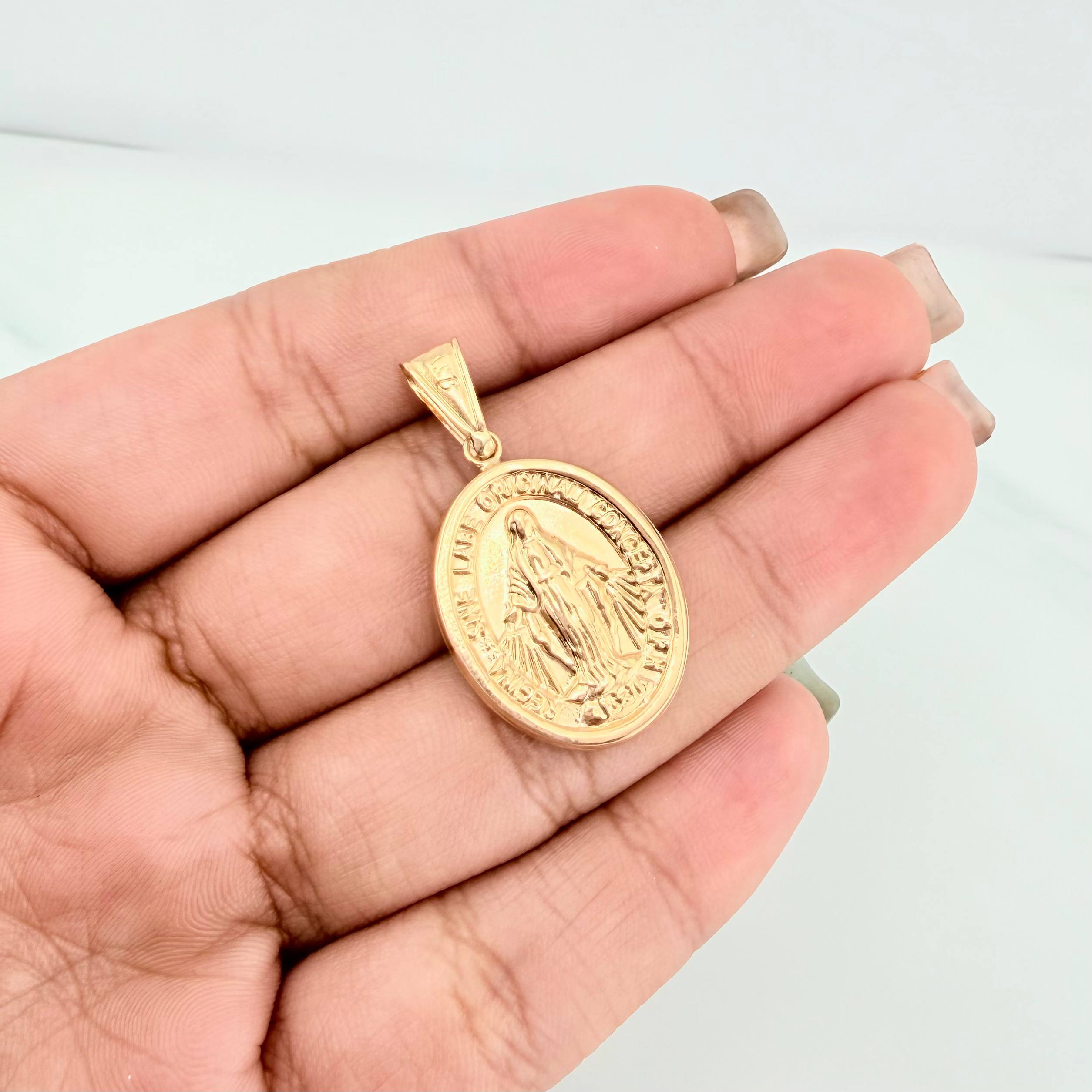 Dije Virgen Milagrosa 1.95 g / 3.4 cm Oro Amarillo 18K