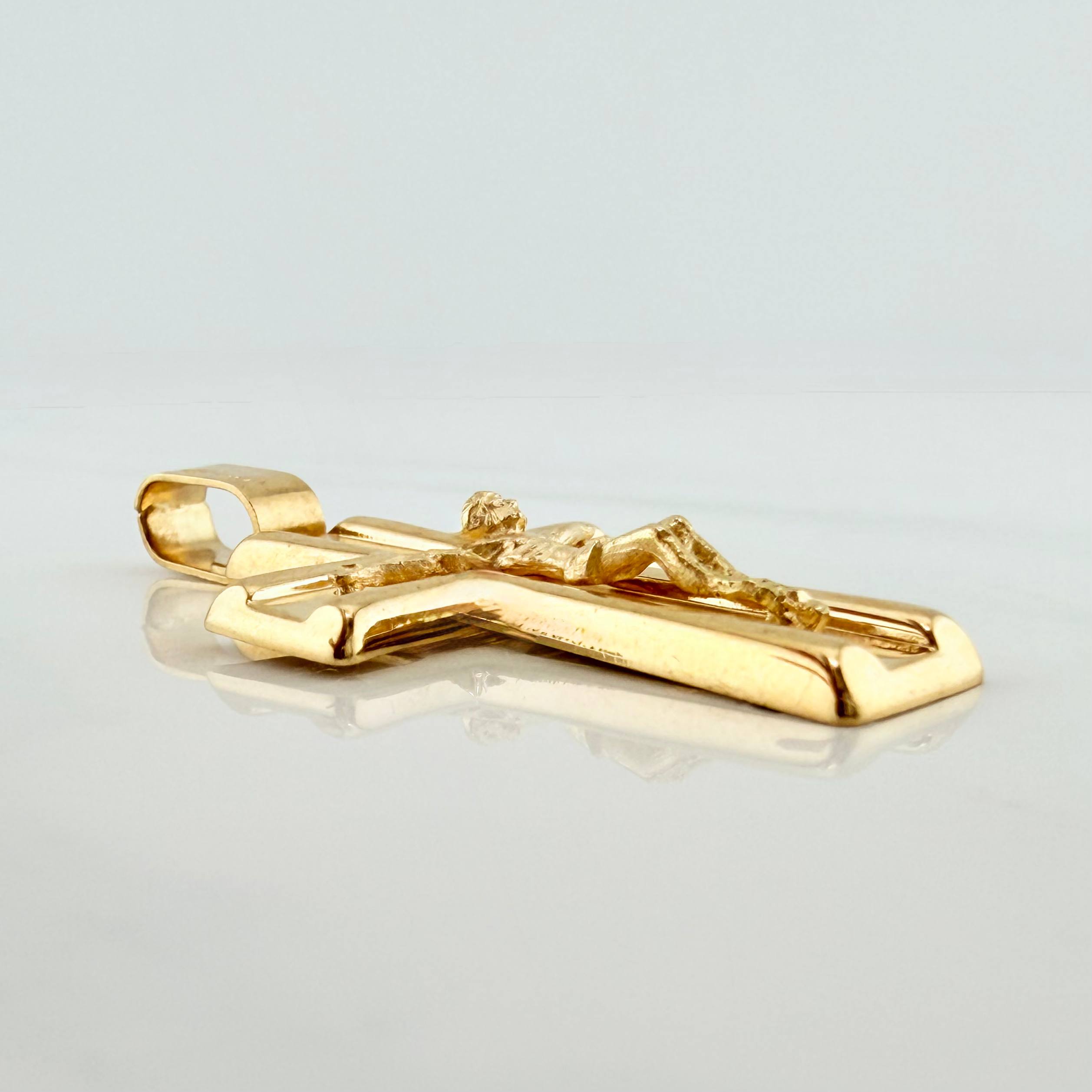 Dije Cruz Cristo 4.9 g / 5.1 cm Oro Amarillo 18K