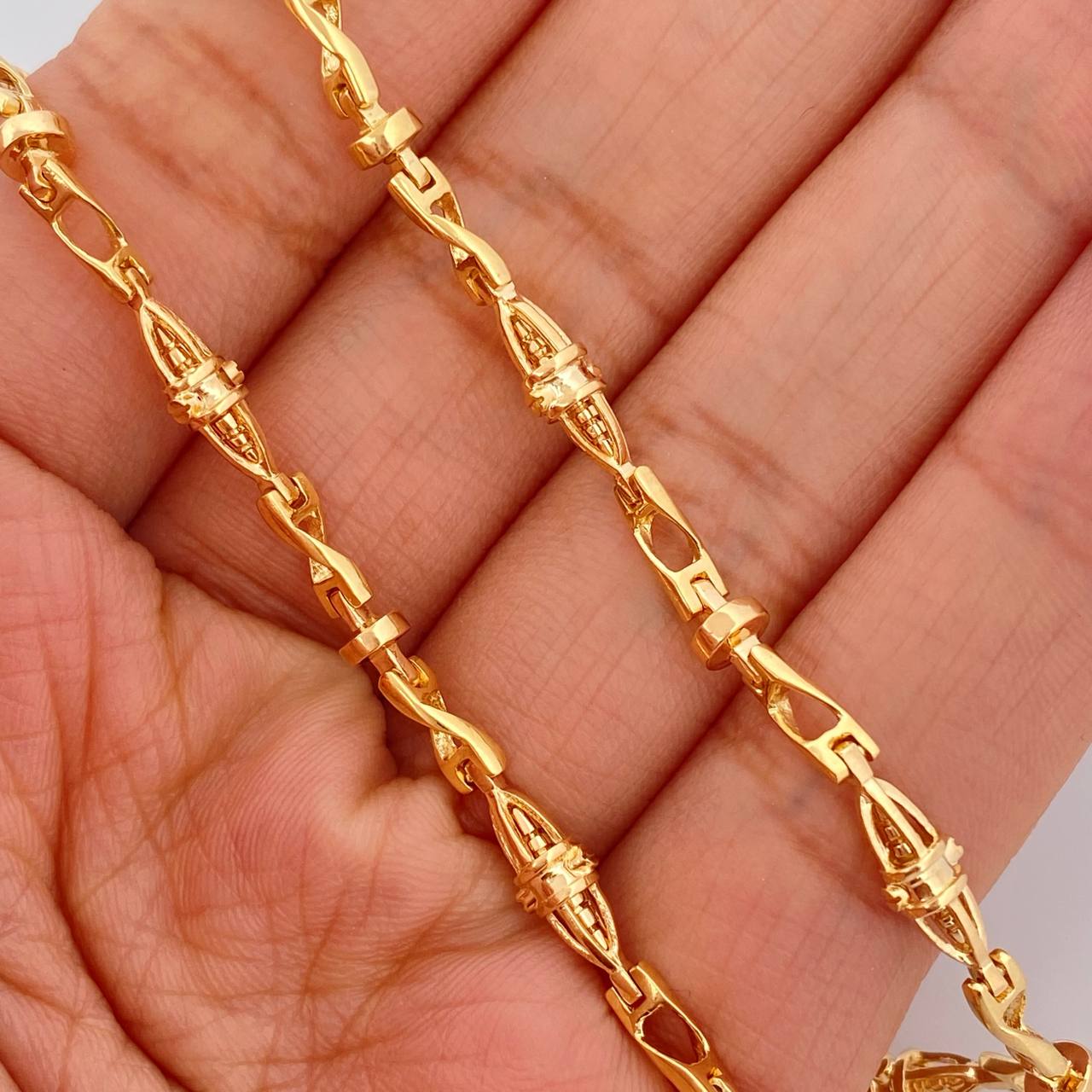 Cadena Dubai 31.05gr / 61.5cm / 4.65mm Oro Amarillo 18K %