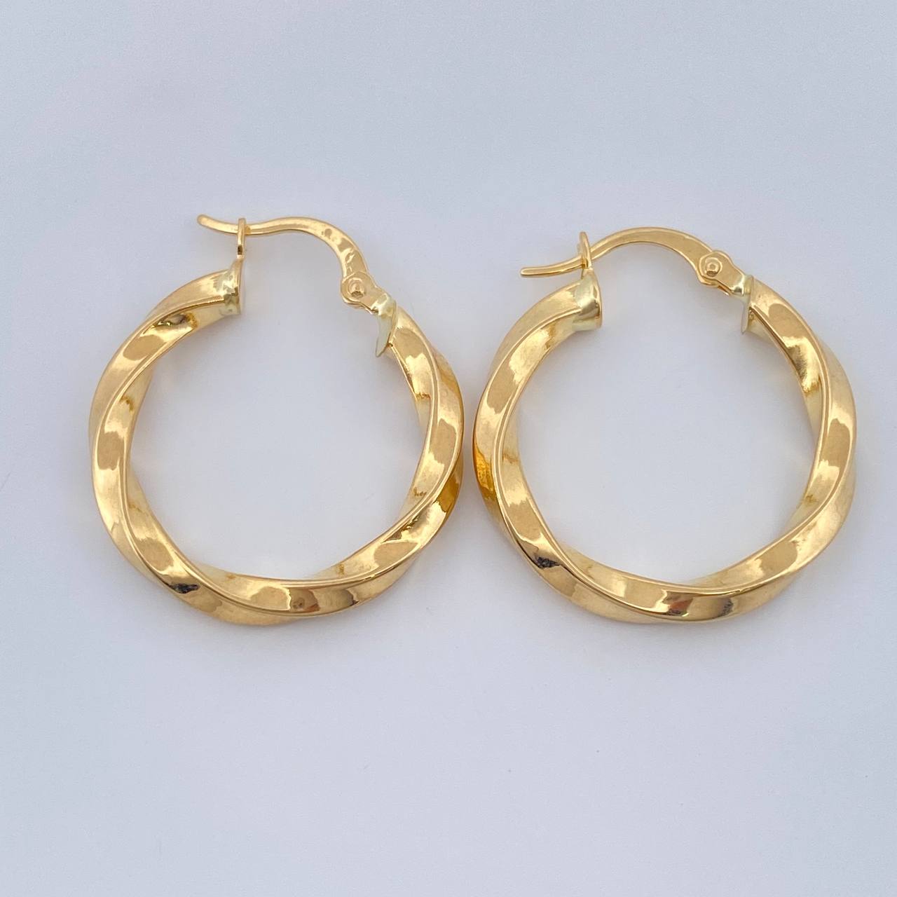 Candongas Kari 2.15gr / 2.5cm / Oro Amarillo 18K %