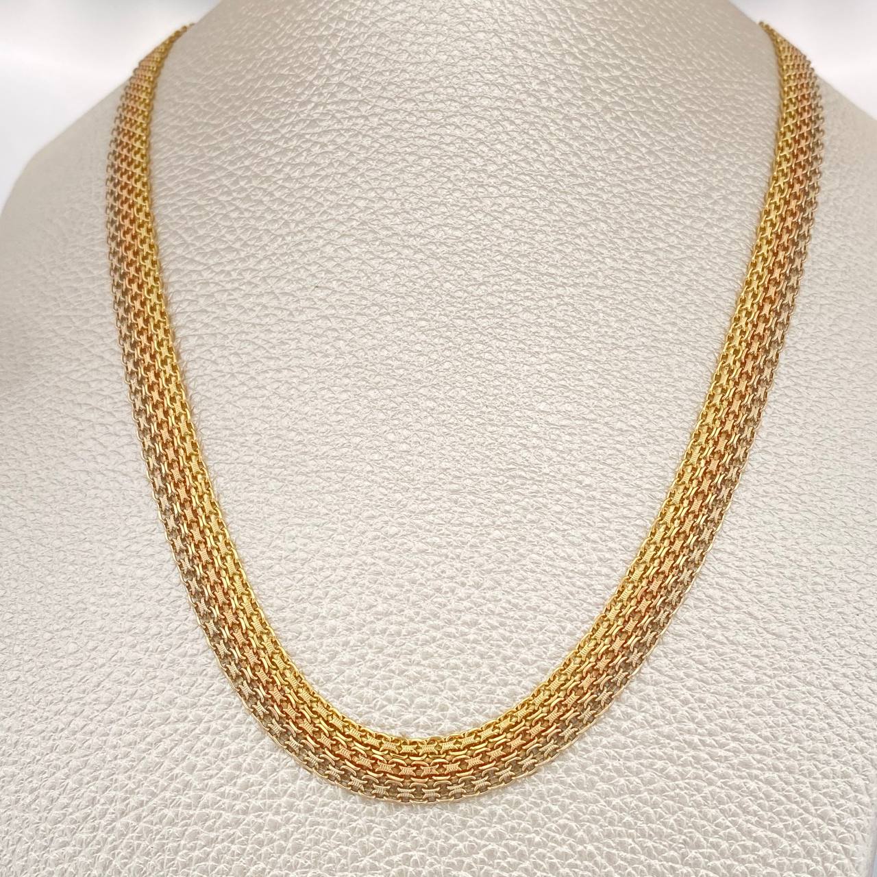 Cadena China 23.05gr / 61cm / 7.1mm Tres Oros +1 18K $