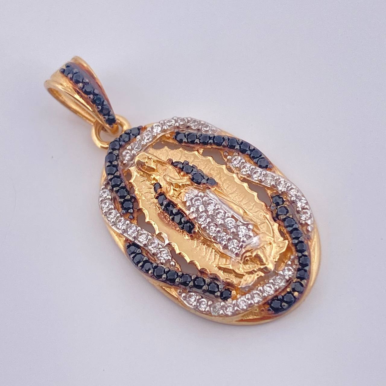 Dije Virgen De Guadalupe 4.05gr / 3.1cm / Tres Oros 18K %