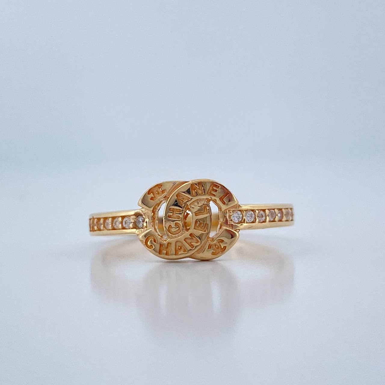 Anillo Olas Cruzadas 2.15gr / T6 / Oro Amarillo 18K %