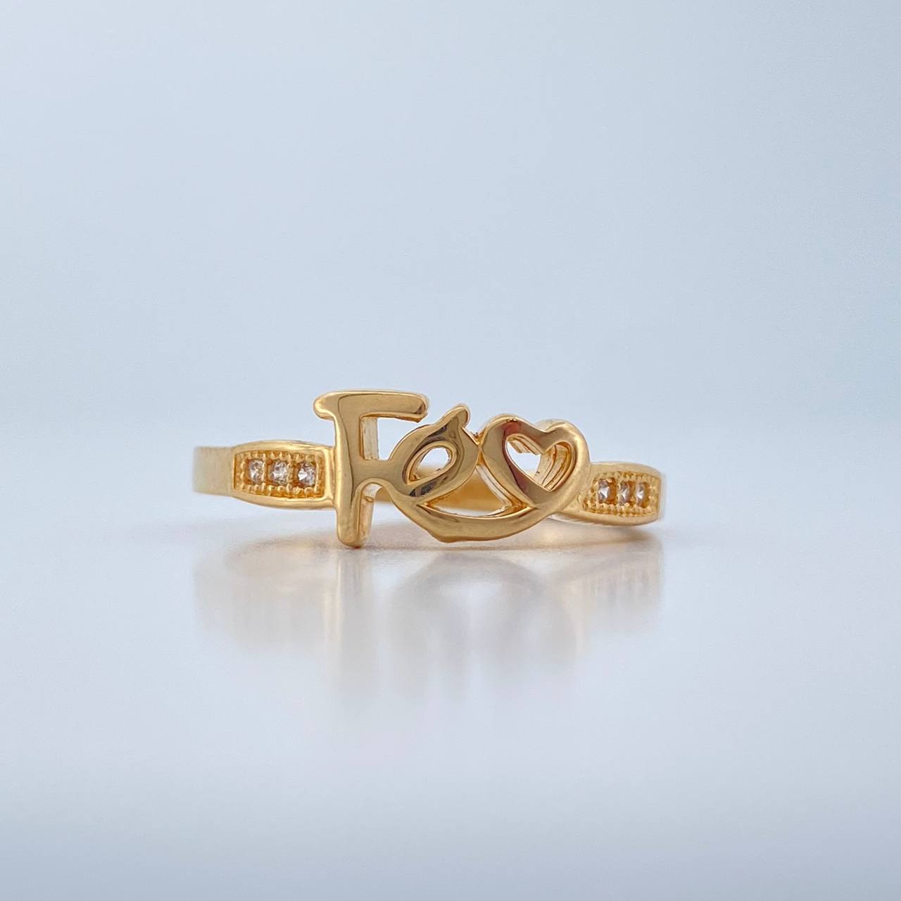 Anillo Corazon Fe 2.1gr / T6 / Oro Amarillo 18K %