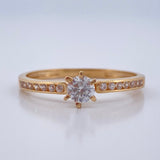 Anillo Solitario 1.9gr / T8 / Oro Amarillo 18K %