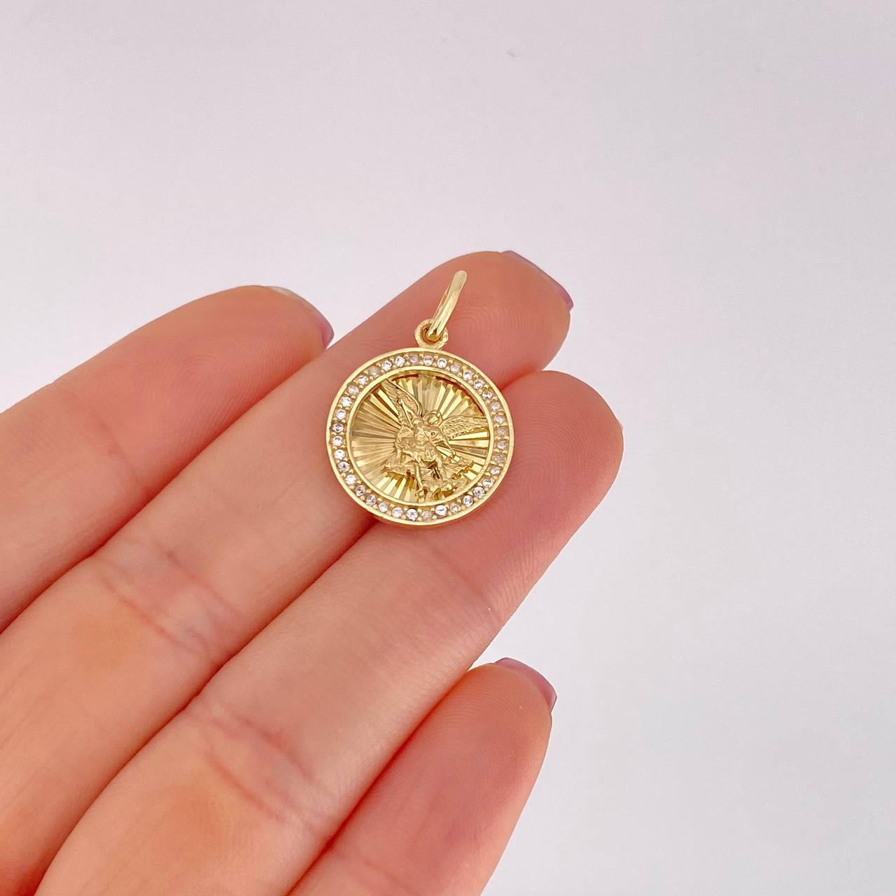 Dije Circulo San Miguel 2.25g / 2.4cm Oro Amarillo 18K
