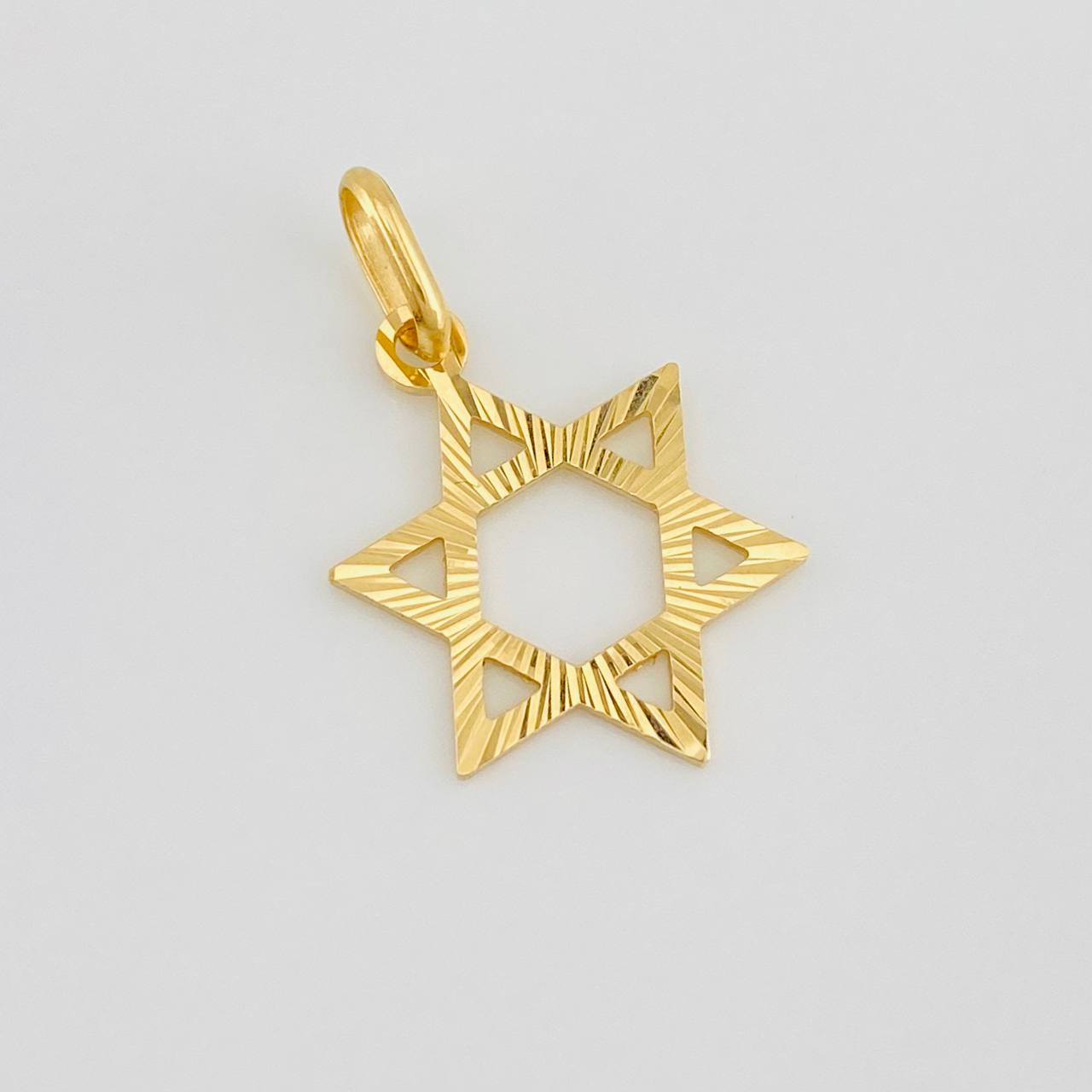 Dije Silueta Estrella Belén 0.75g / 2.2cm Oro Amarillo 18K