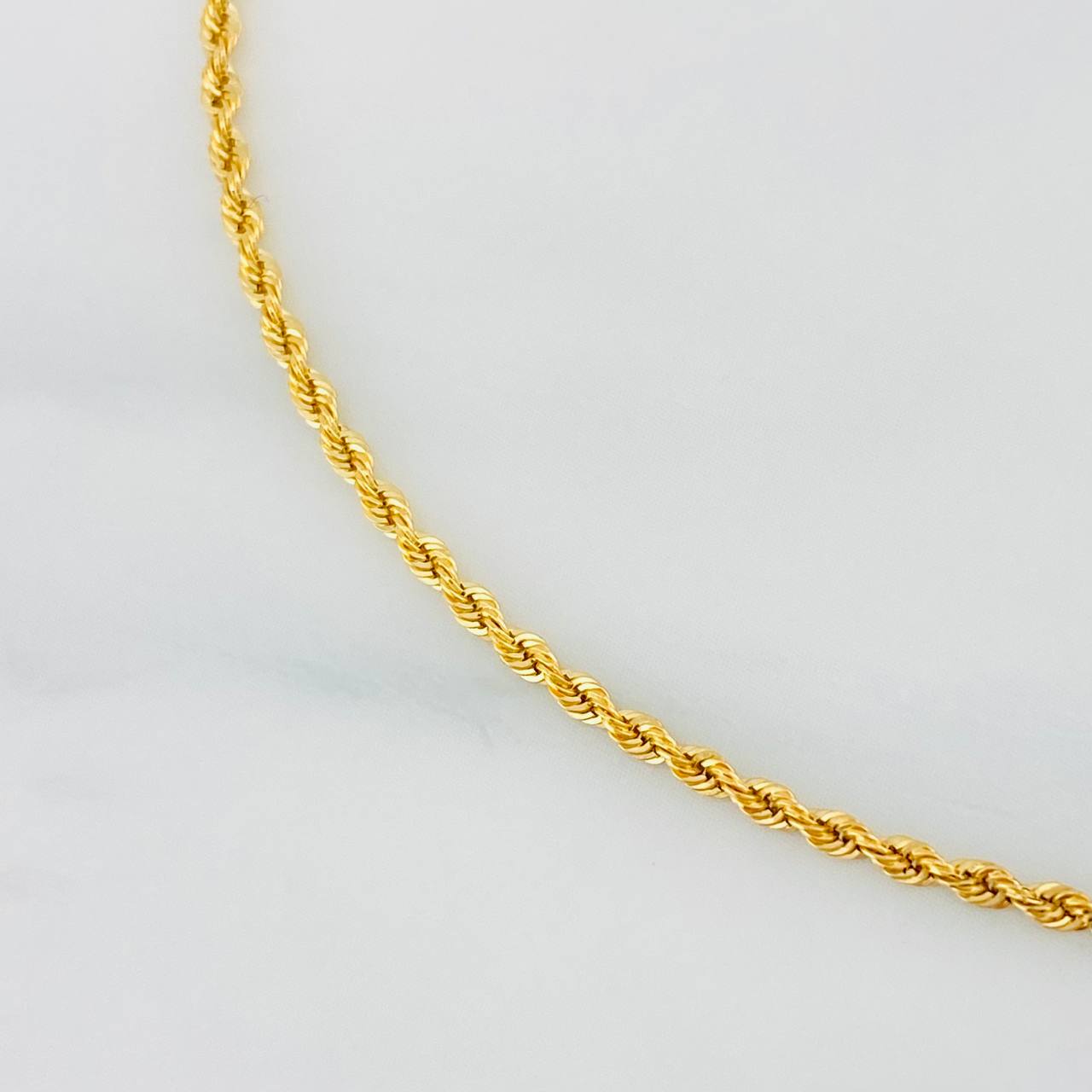 Pulso Lazo Placa 1.1g / 17.5cm / 1.5mm Oro Amarillo 18K