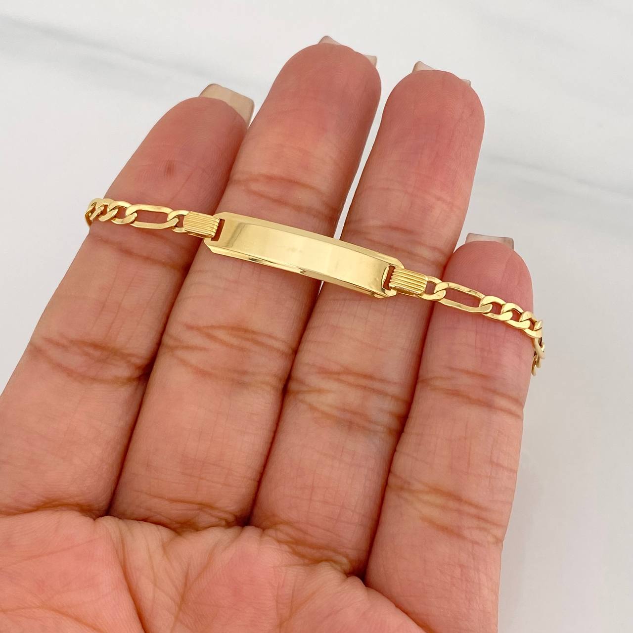 Pulso Figaro Placa 3.05g / 18.5cm / 3.3mm Oro Amarillo 18K