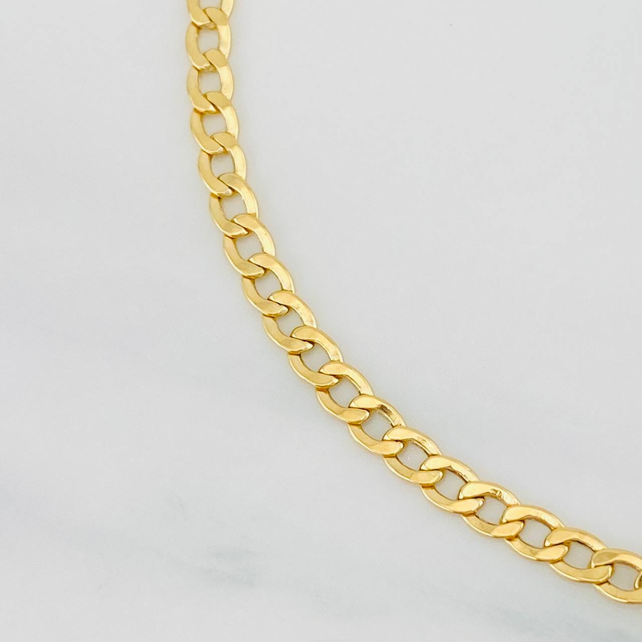 Pulso Cubano Placa 3.7g / 18cm / 3.2mm Oro Amarillo 18K