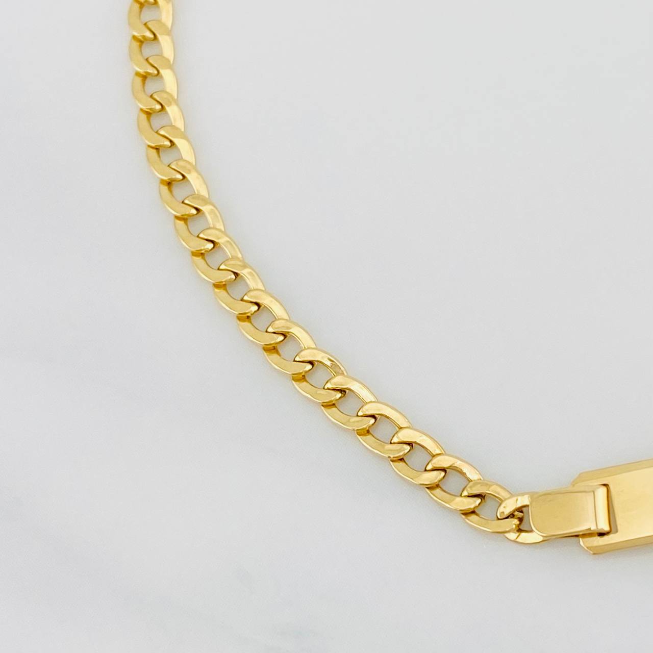 Pulso Cubano Placa Rectangunlar 3.45g / 18cm / 3.1mm Oro Amarillo 18K