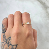 Anillo Solitario Puente Basteado 1.55gr / T6 1/4 / Oro 18K