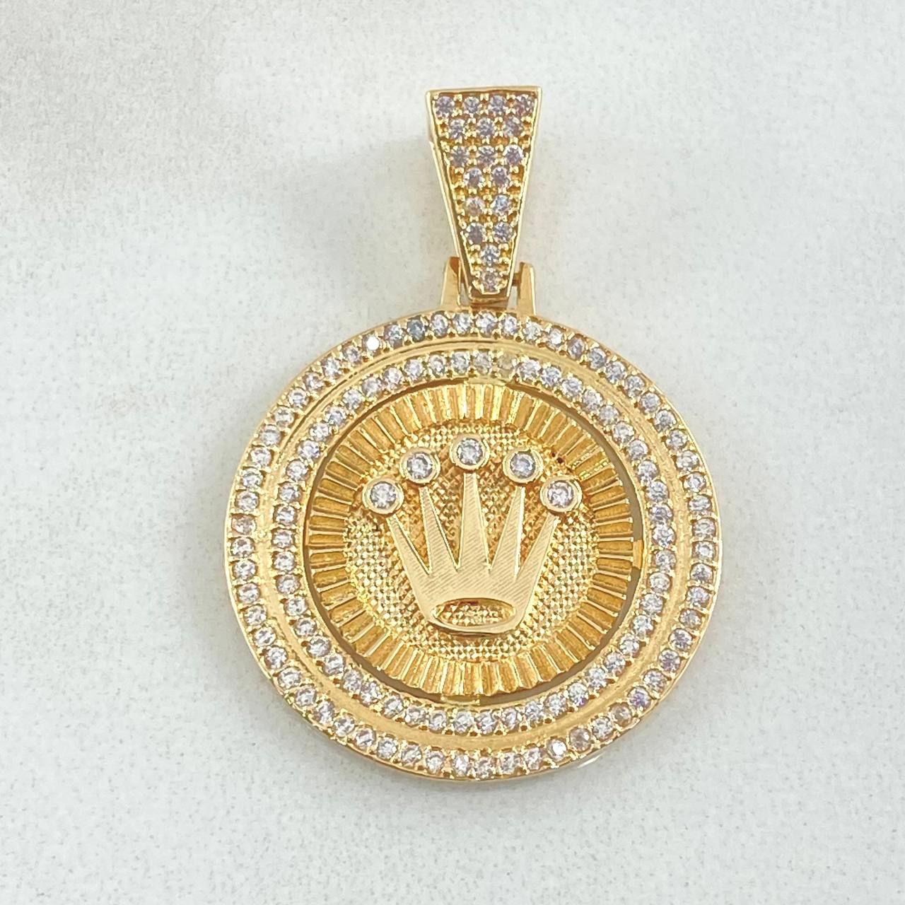 Dije Corona Marco Circular 6.2gr / 3.3cm / Oro 18K