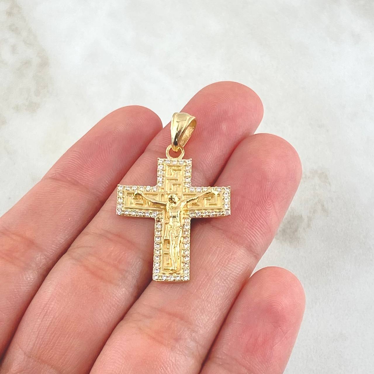 Dije Crúz Cristo Tribal 4.25gr / 3.5cm / Oro 18K