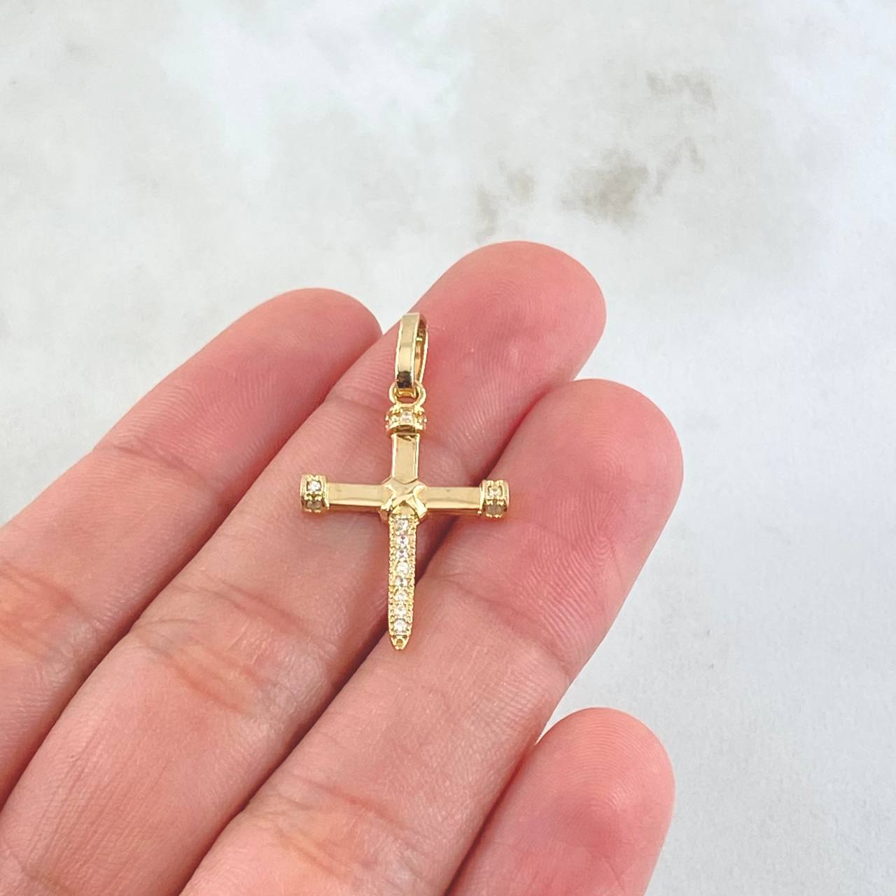 Dije Clavo de Penitencia 1.55gr / 3cm / Oro 18K