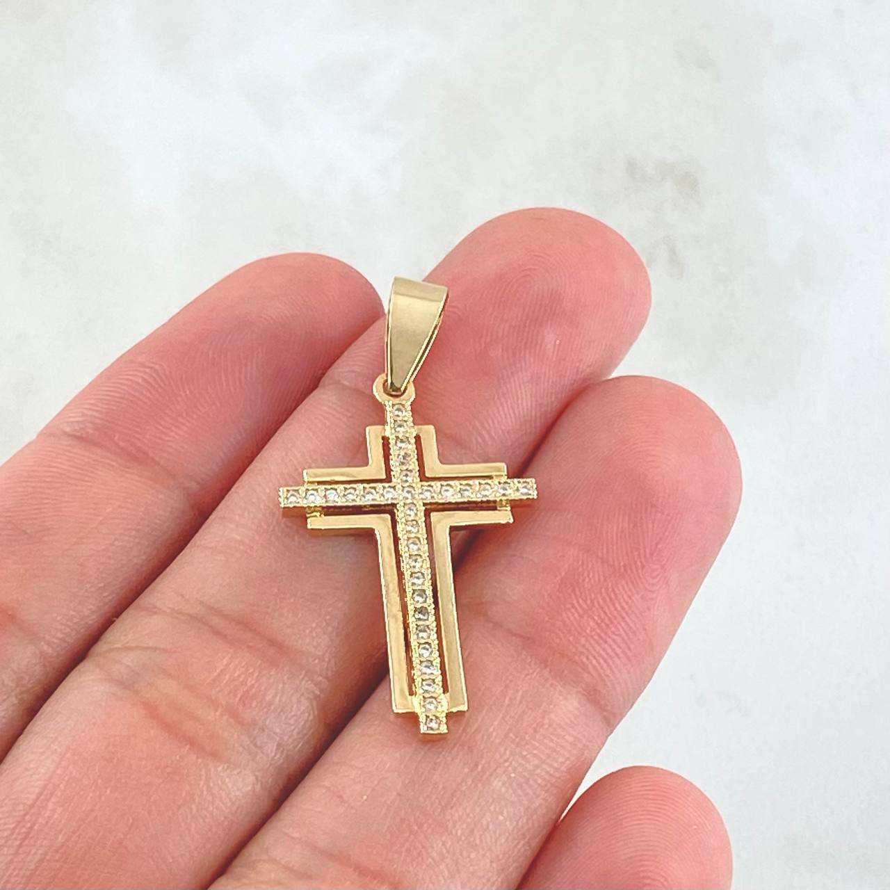Dije Crúz Latina Superpuesta 2.1gr / 3.5cm / Oro 18K