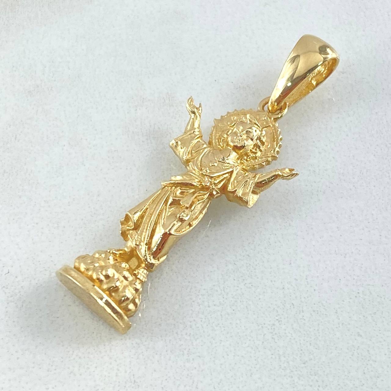 Dije Divino Niño Relieve 4.2gr / 3.7cm / Oro 18K