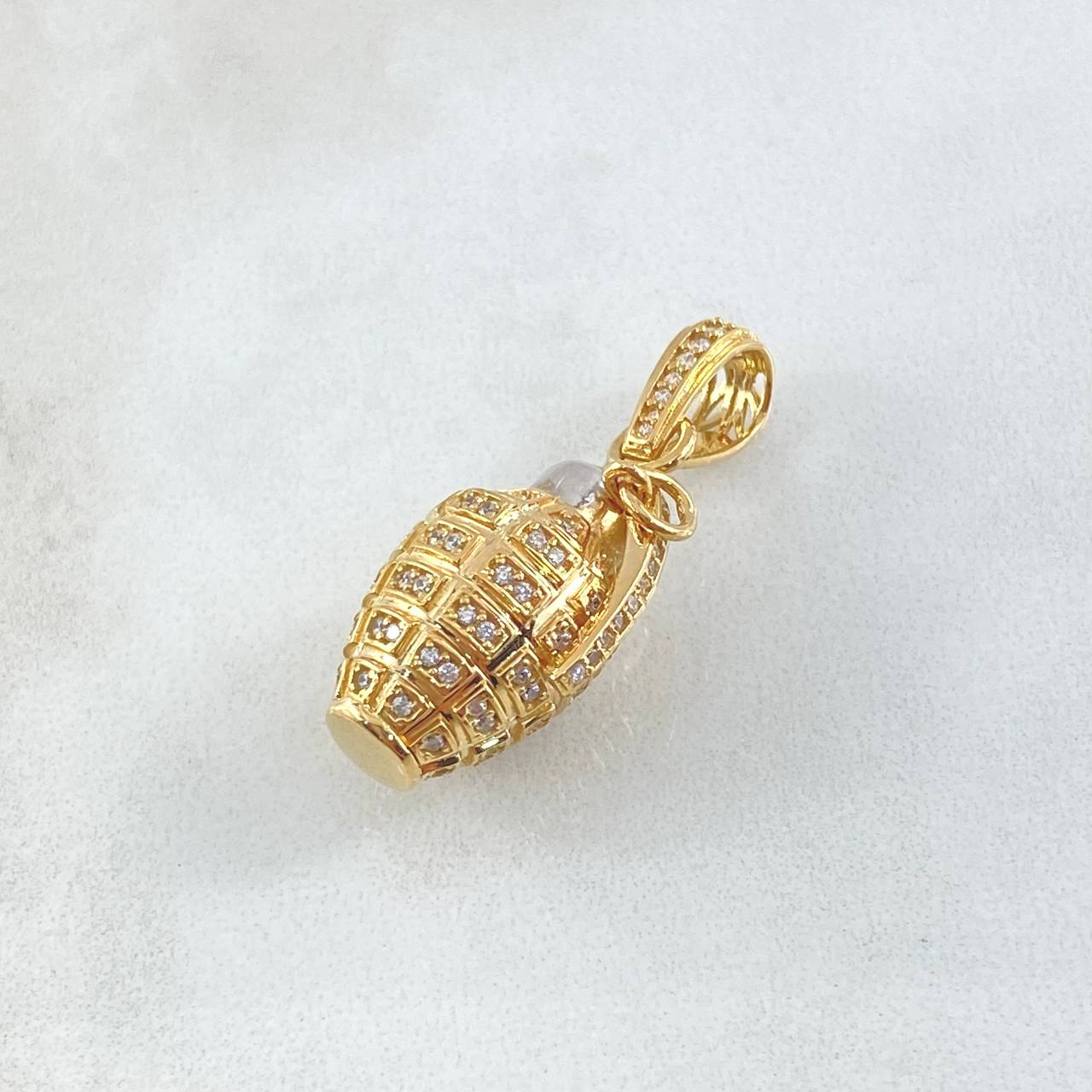 Dije Granada 6.8gr / 3.2cm / Circones Blancos Dos Oros Amarillo Blanco 18K ©